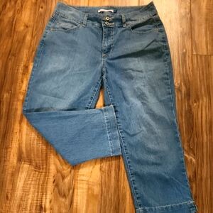 Bandolino Blu Ankle Cropped Jeans